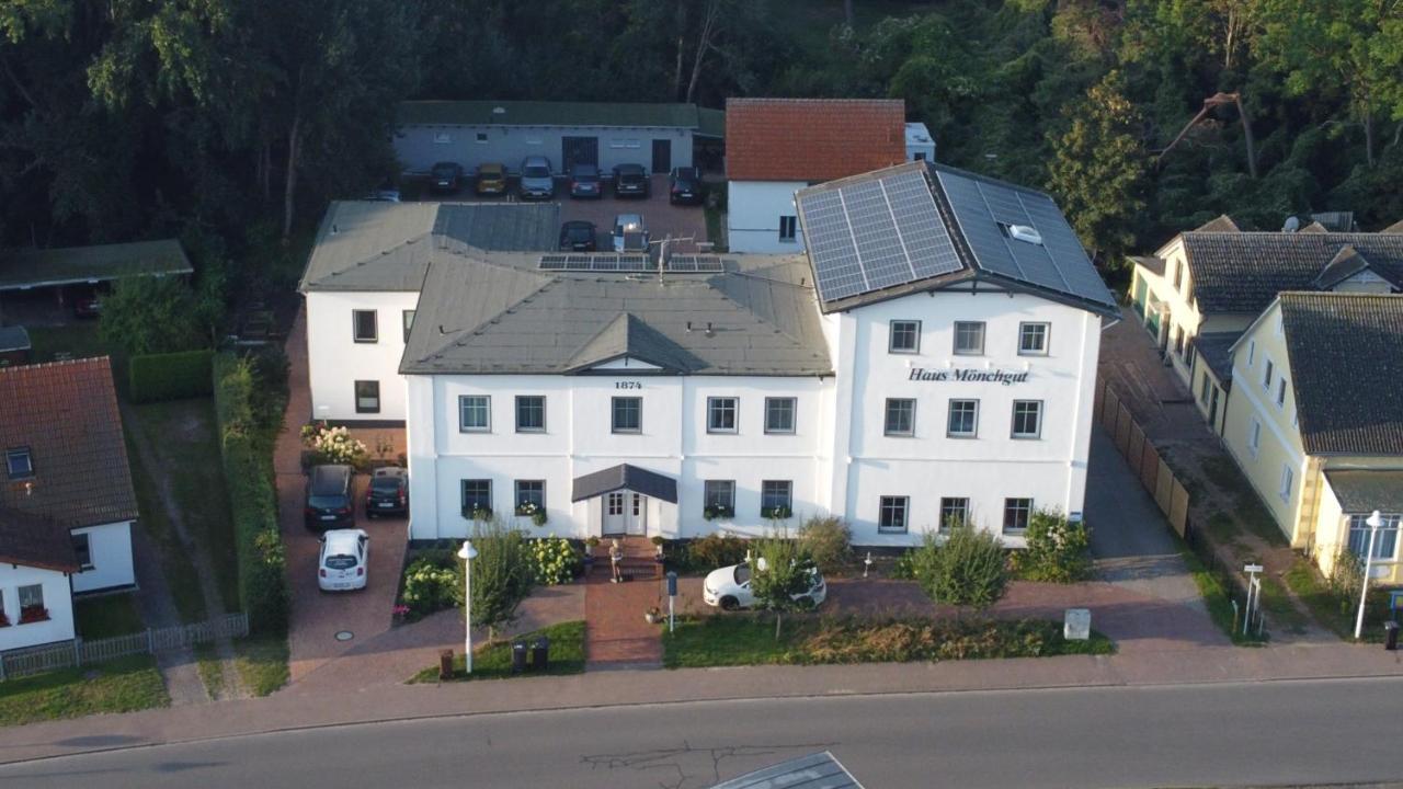 Hotel Haus Moenchgut Thiessow Exterior foto